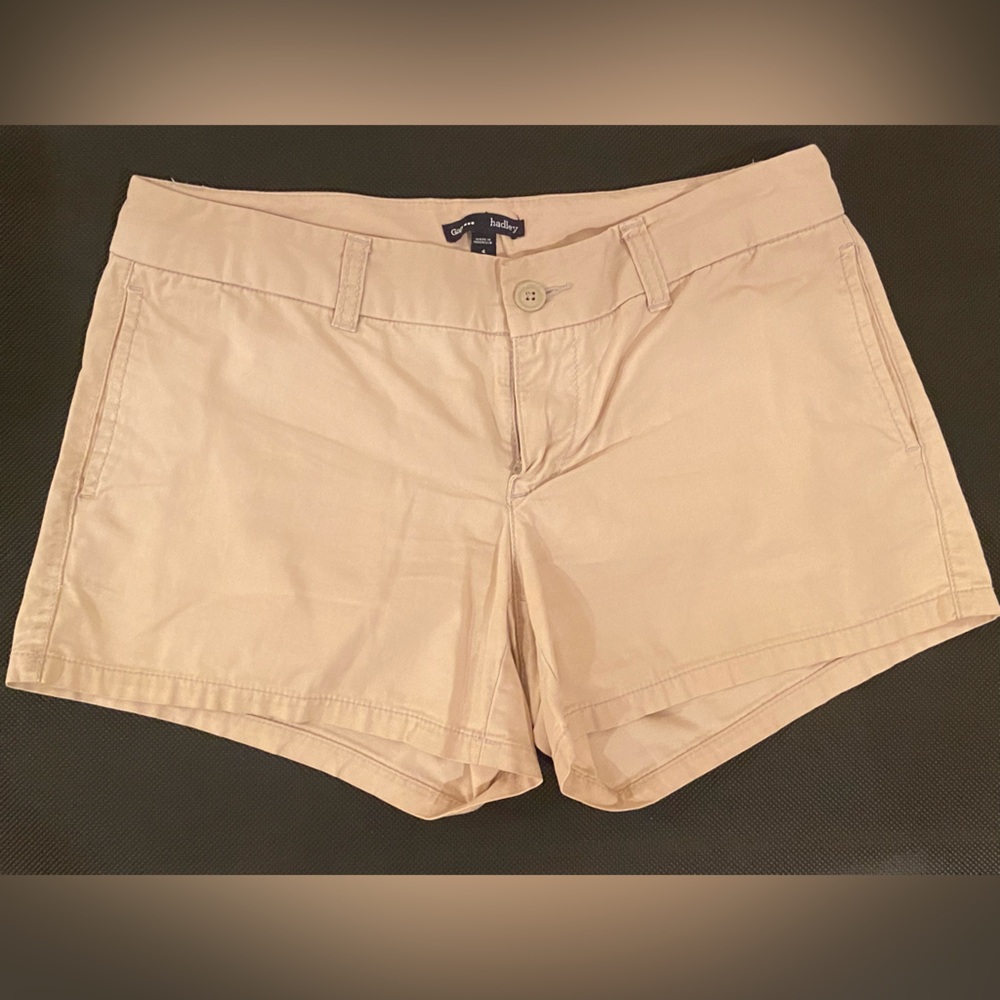 GAP Hadley Khaki Shorts
